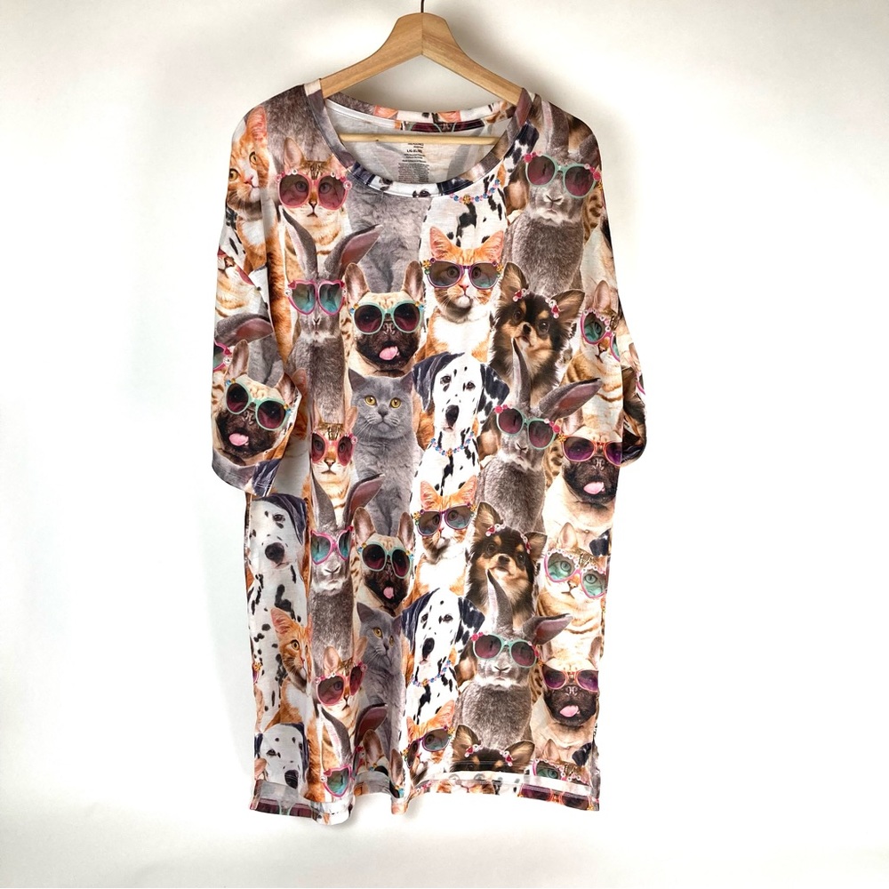 Secret Treasures Cool Cats & Dogs Extra Long Tee Sz L-Xl